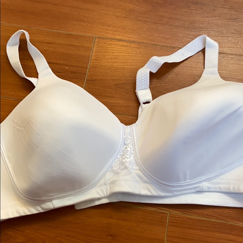 White Wireless Full Coverage bra 42 C